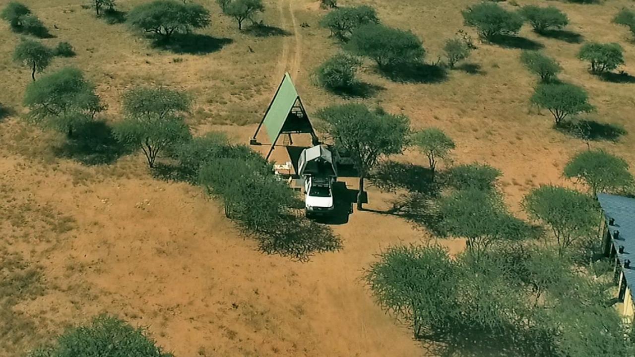 Okazize Ovita Wildlife Restcamp מראה חיצוני תמונה